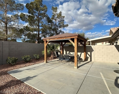 8451 Green Mesa Court - Photo Thumbnail 15