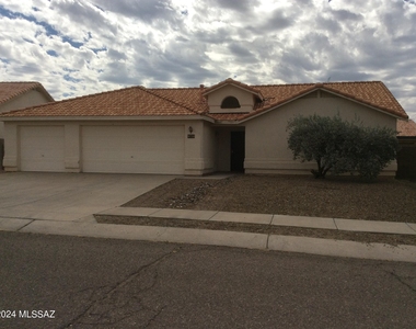 9758 E Paseo San Ardo - Photo Thumbnail 2