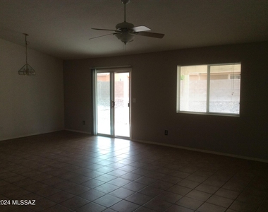 9758 E Paseo San Ardo - Photo Thumbnail 10