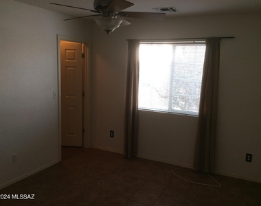 9758 E Paseo San Ardo - Photo Thumbnail 17