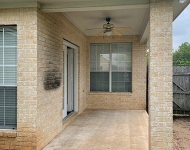 205 Landsburg Court - Photo Thumbnail 22