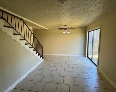 4823 W Metairie Avenue - Photo Thumbnail 8