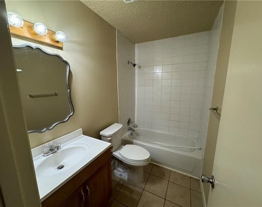 4823 W Metairie Avenue - Photo Thumbnail 15