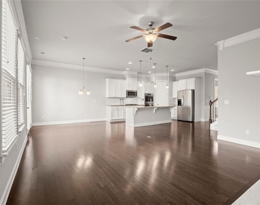 427 Suwanee Park Terrace - Photo Thumbnail 23