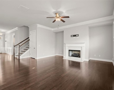 427 Suwanee Park Terrace - Photo Thumbnail 21