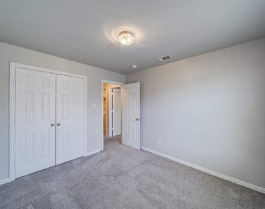 6808 Pascal Way - Photo Thumbnail 28