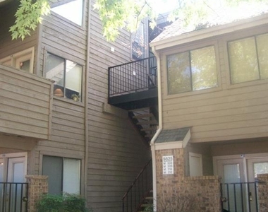 9825 Walnut Street - Photo Thumbnail 4