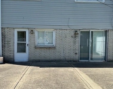 909 Beau Drive - Photo Thumbnail 16