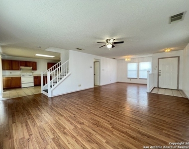 6495 Beech Trail - Photo Thumbnail 6