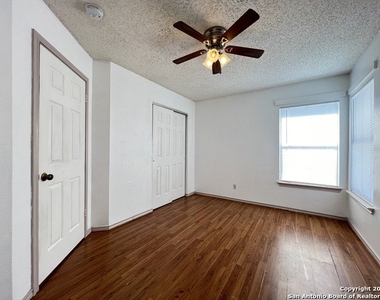 6495 Beech Trail - Photo Thumbnail 12