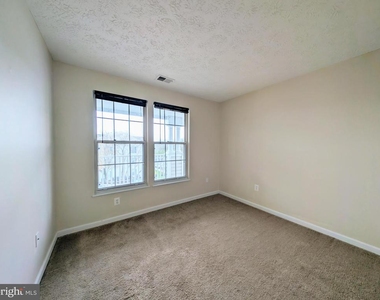 5630 Avonshire Pl - Photo Thumbnail 11