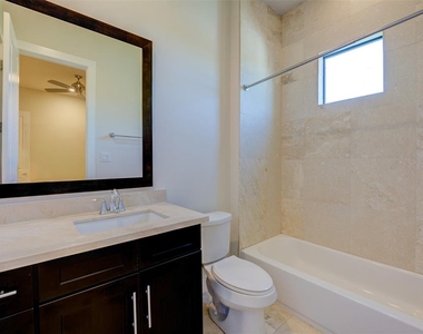 1222 W Dallas Street - Photo Thumbnail 19