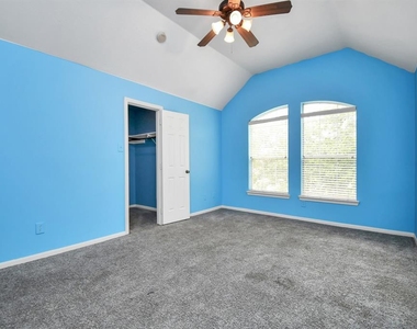 2523 Sunstone Lane - Photo Thumbnail 17