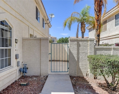 8036 Delbonita Avenue - Photo Thumbnail 5