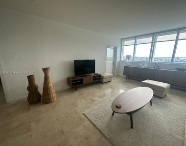 10275 Collins Ave - Photo Thumbnail 8