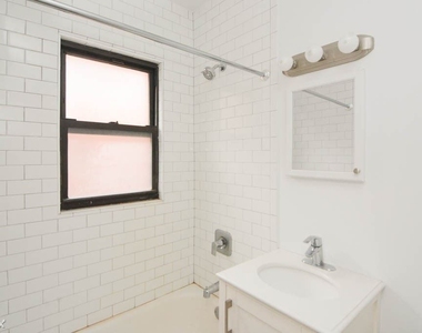 2639 N. Spaulding, Unit E-5 - Photo Thumbnail 15