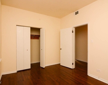 2325 N. Kedzie Boulevard, Unit 6 - Photo Thumbnail 11