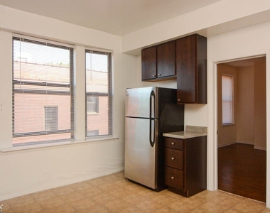 2325 N. Kedzie Boulevard, Unit 6 - Photo Thumbnail 3