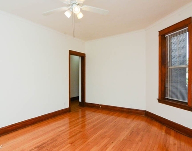 2453 N. Spaulding, Unit 4 - Photo Thumbnail 7