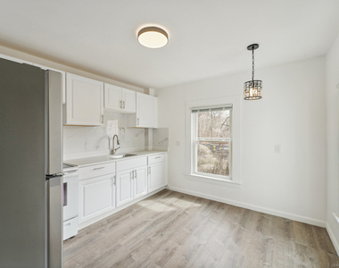 1323 Whalley Avenue - Photo Thumbnail 5