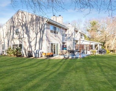 133 W Boathouse Lane - Photo Thumbnail 23