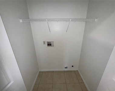 4460 Abaco Drive - Photo Thumbnail 12