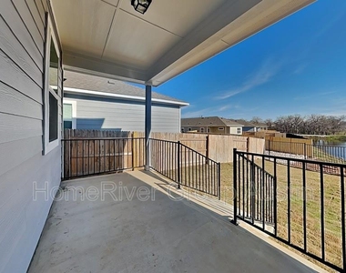 113 Bent Creek Ln - Photo Thumbnail 7