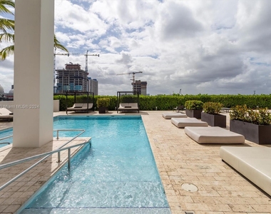 1040 Biscayne Blvd - Photo Thumbnail 27