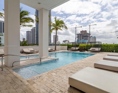 1040 Biscayne Blvd - Photo Thumbnail 26