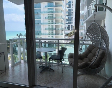 6917 Collins Ave - Photo Thumbnail 17