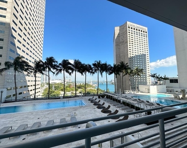 325 S Biscayne Blvd - Photo Thumbnail 12