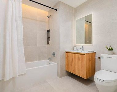 245 Lorimer Street - Photo Thumbnail 3