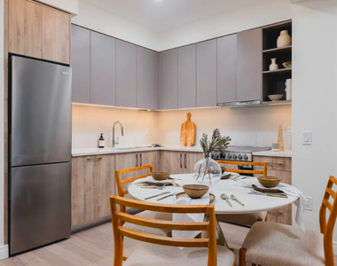 245 Lorimer Street - Photo Thumbnail 6