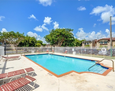 15711 Sw 137th Ave - Photo Thumbnail 24