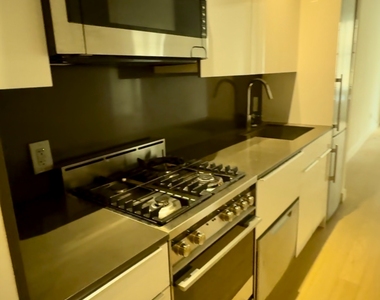 116 John Street - Photo Thumbnail 3