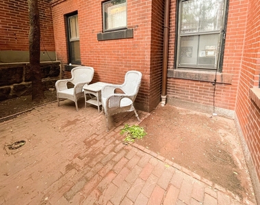 239 Commonwealth Ave - Photo Thumbnail 1