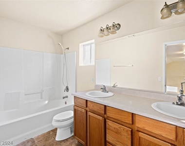 4305 Sunrise Shores Avenue - Photo Thumbnail 13