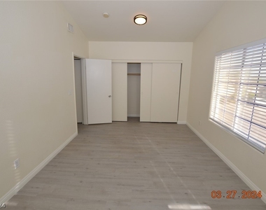 9330 Cool Creek Avenue - Photo Thumbnail 25