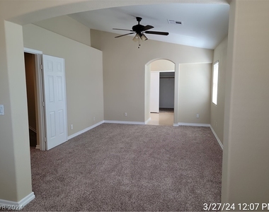 8465 Adams Valley Street - Photo Thumbnail 15