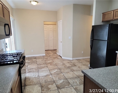 8465 Adams Valley Street - Photo Thumbnail 10