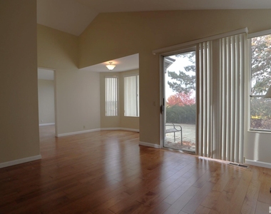 2370 High Terrace Drive - Photo Thumbnail 2