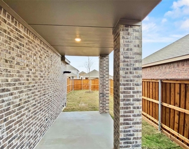 2333 Larimar Drive - Photo Thumbnail 0