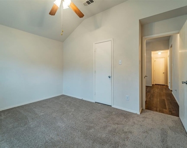 1415 Cardinal Way - Photo Thumbnail 20