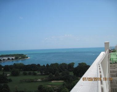 3950 N Lake Shore Drive - Photo Thumbnail 15