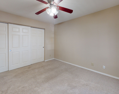 3216 Bluff View Court - Photo Thumbnail 3