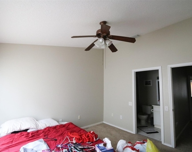 2424 Lake Woodberry Circle - Photo Thumbnail 7