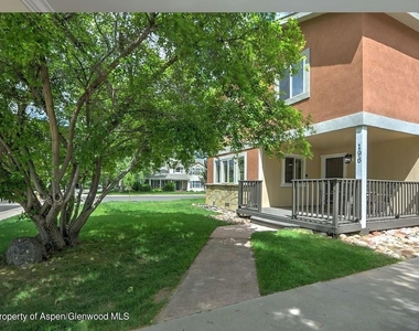 196 Goose Lane - Photo Thumbnail 1