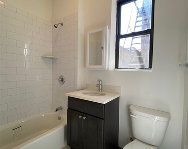 84 West 25th St - Photo Thumbnail 2