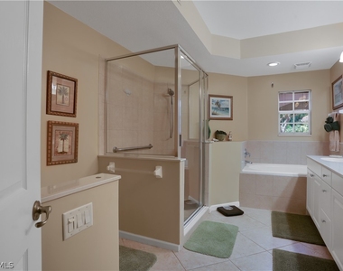 16510 Crownsbury Way - Photo Thumbnail 9