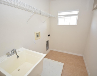 9832 Heron Pointe Drive - Photo Thumbnail 49